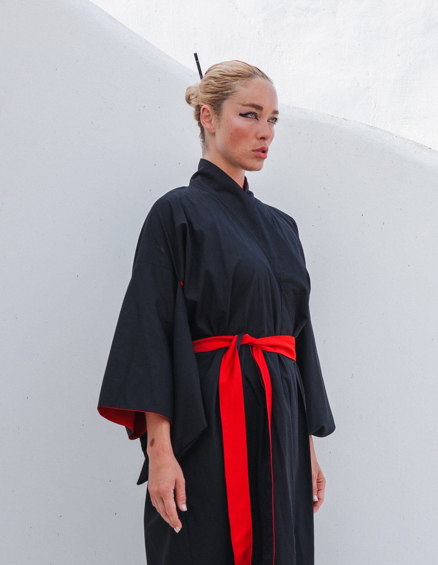 BLACK AND RED KIMONO
